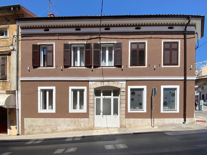 Exterior & Views 2, D&A Central Luxury Apartments, Pula