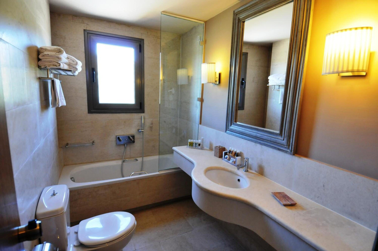 Bathroom 4, Aegeon Beach Hotel, Attica