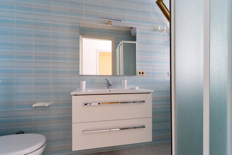 Bathroom 5, 3050 Villino Melissa by Barbarhouse, Lecce