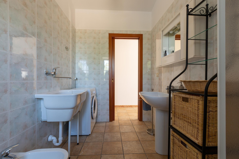 Bathroom 3, 2459 Trullo Cibelis by Perle di Puglia, Bari
