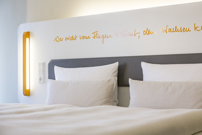 Bedroom 3, Lufthansa Seeheim - More than a Conference Hotel, Darmstadt-Dieburg