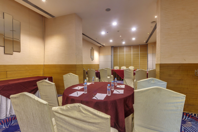 Business Facilities 28