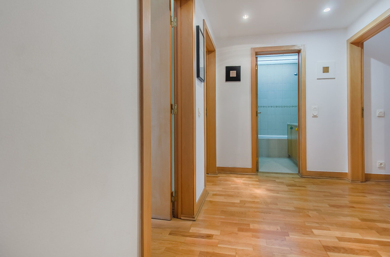 Others 5, Lisbon Place and Beyond, Lisbon