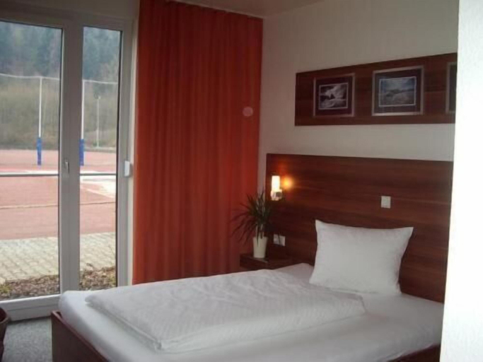 Bedroom 2, Hotel Neckartal, Heidelberg