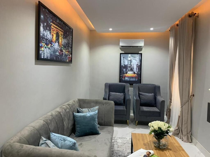 Others 5, Choice Suites Signature, Ikeja