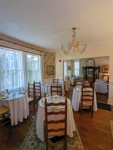 Food & Drinks 4, Old Powder House Inn, Saint Johns