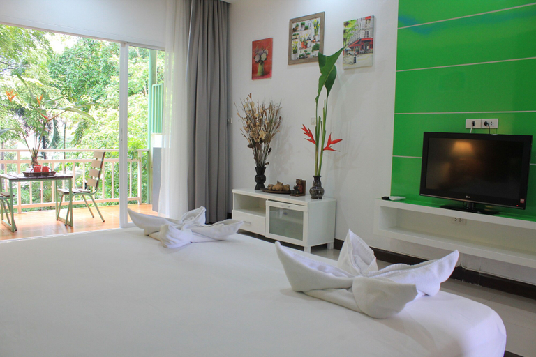 Bedroom 4, Eat n Sleep, Phuket Island