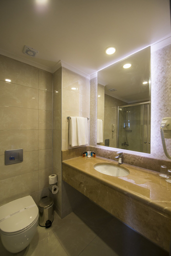 Bathroom, Palm World Resort & Spa Side - All Inclusive, Manavgat