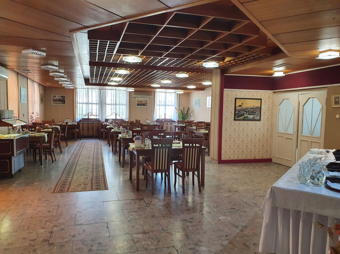 Food & Drinks 5, Hotel Oko, Nitra