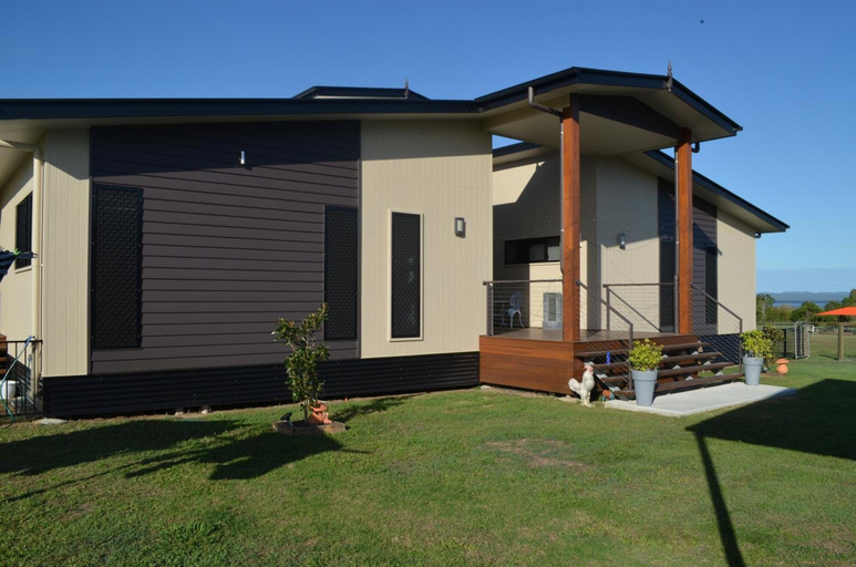 Exterior & Views 2, Fraser Views Bed and Breakfast, Hervey Bay - Pt A
