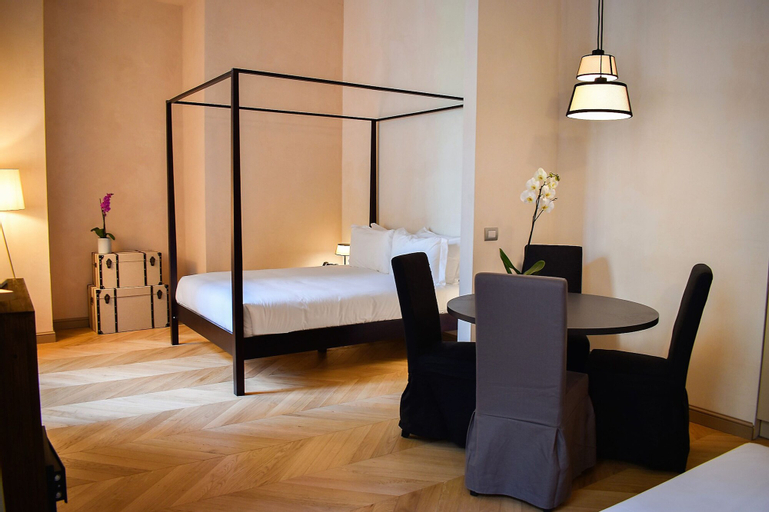 Bedroom 24