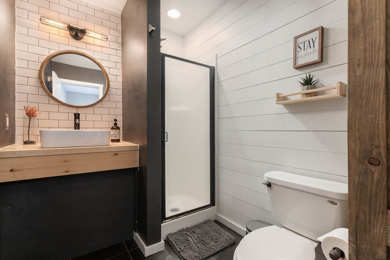 Bathroom 4, Studied Perfection, Lawrence