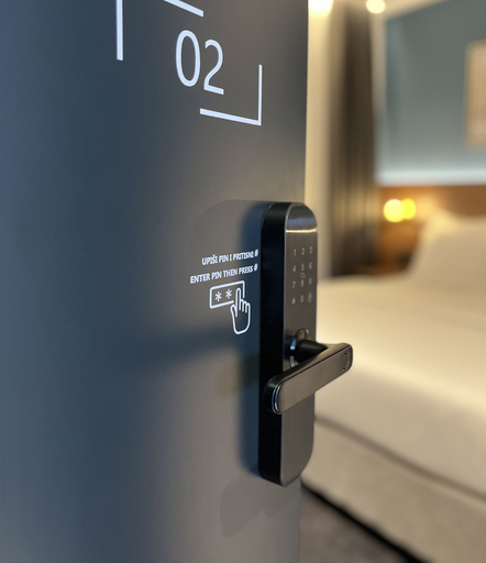 Others 5, Boutique ROOMs 76, Imotski