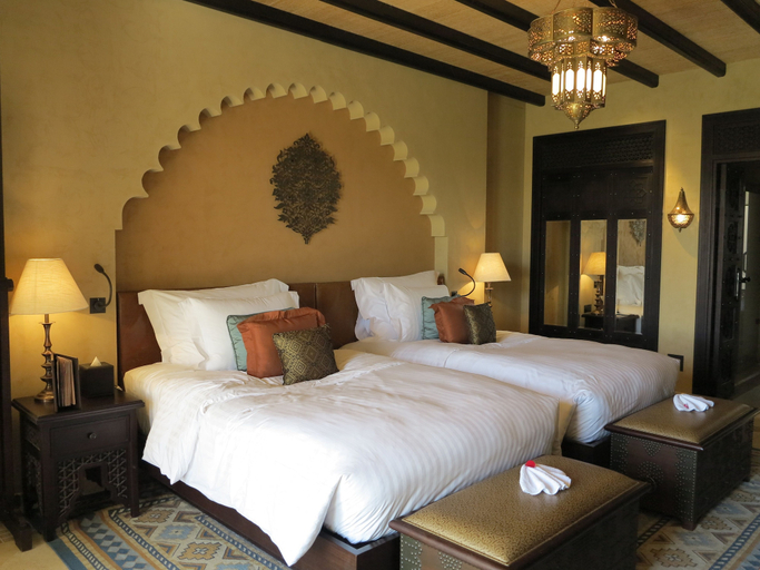 Bedroom 3, Qasr Al Sarab Desert Resort by Anantara