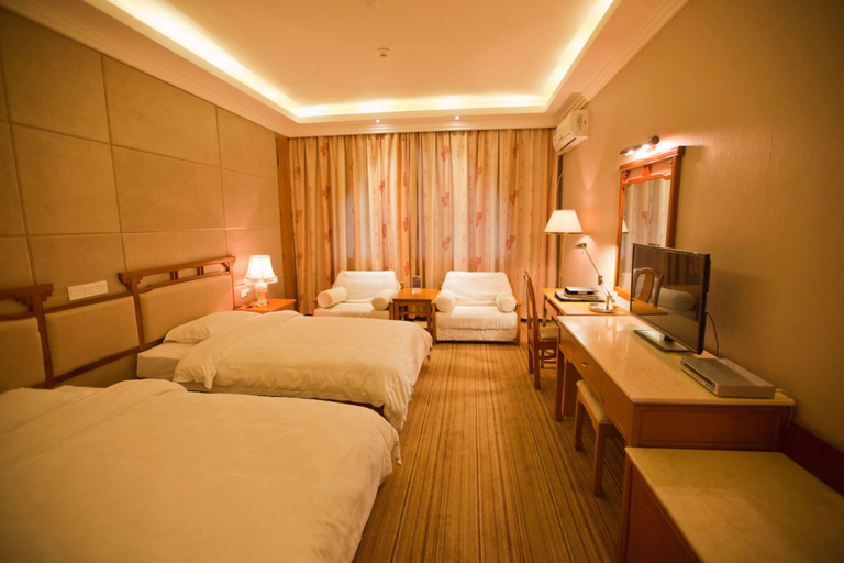 Bedroom 3, YangShuo New Century Hotel, Guilin