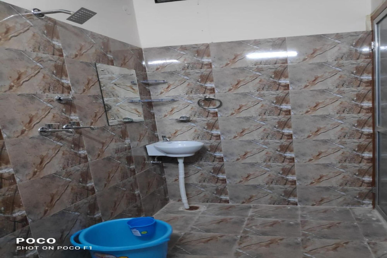 Bathroom 3, Hotel Rajputana Palace, Jodhpur