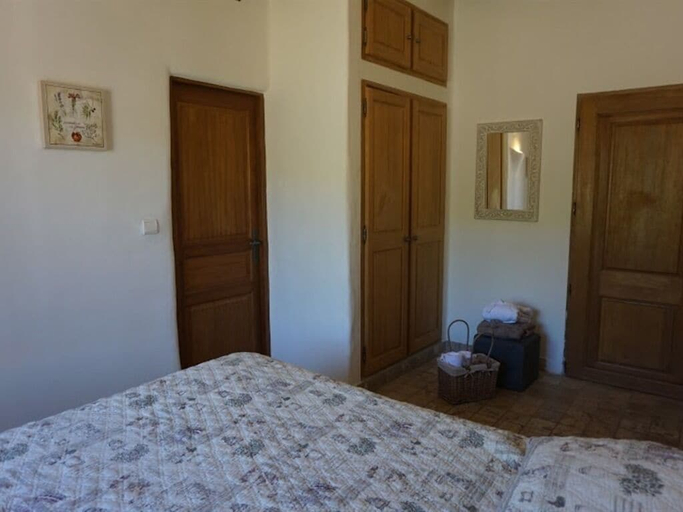 Bedroom 4, La Buisse, Alpes-de-Haute-Provence