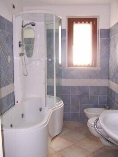 Bathroom 3, Hotel Castello di Tavolara, Olbia-Tempio