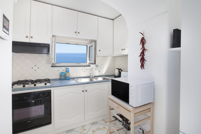 Others 5, Casa Darly, Salerno