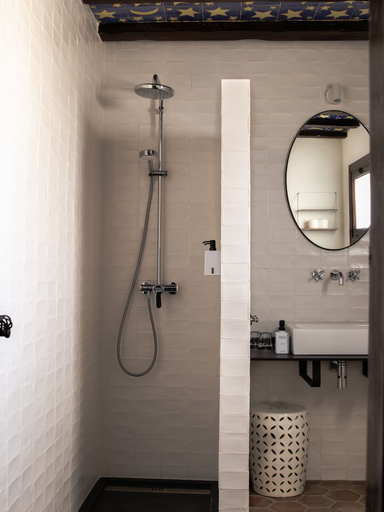 Bathroom 5, Hotel Castillo de Monda, Málaga
