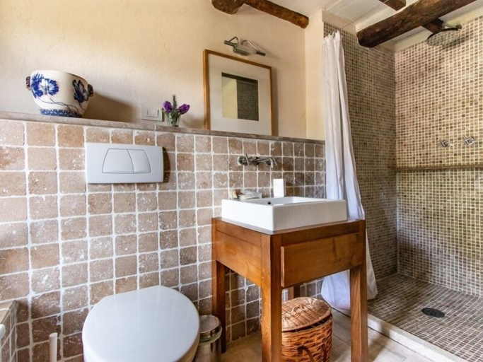 Bathroom 3, Mulino del Pita, Lucca