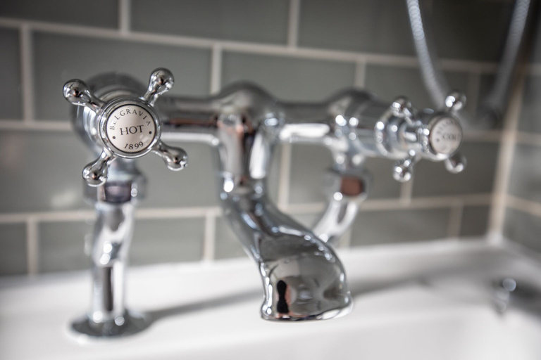 Bathroom 3, The Running Horses, Surrey