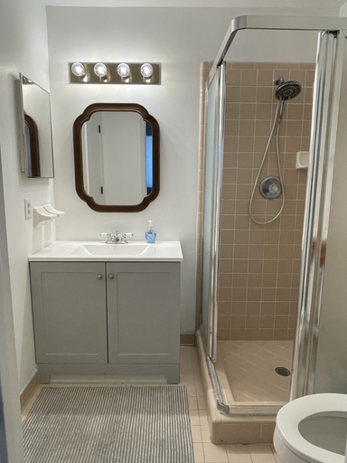 Bathroom 4, Peaceful modern and close to everything, Alachua