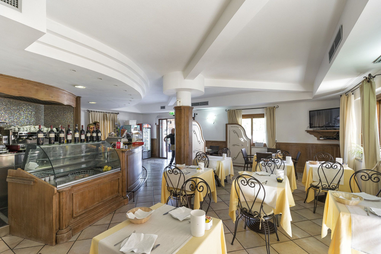 Food & Drinks 5, Hotel Castello di Tavolara, Olbia-Tempio