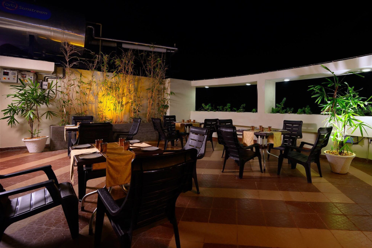 Food & Drinks 3, SPS Kings Way, Thiruvananthapuram