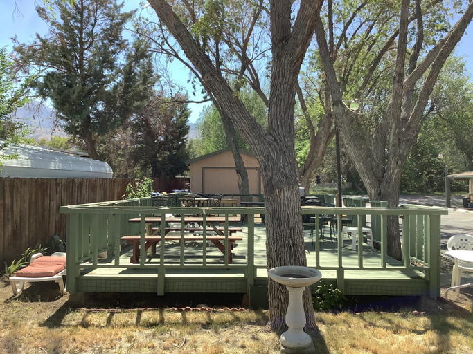 Others 4, Starlight Motel, Inyo