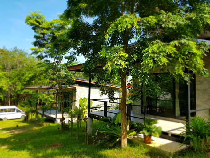 Others 4, Annie Meen's Place , Ko Yao District
