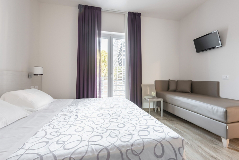 Bedroom 3, Hotel La Pineta, Grosseto