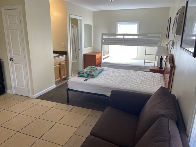 Bedroom 2, Cottages Christian Retreat, Bay