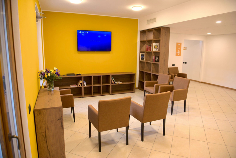 Food & Drinks 3, Corte Milano - Hostel, Milano
