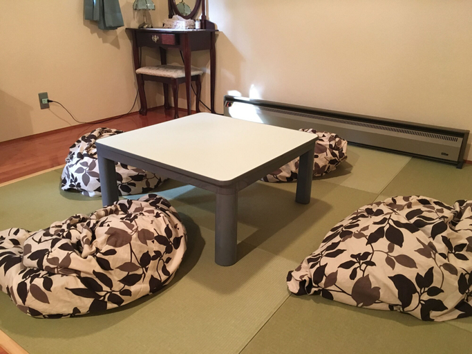 Bedroom 2, Friendly Inn People, Fujikawaguchiko