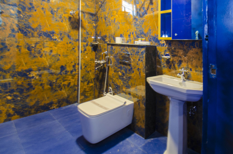 Bathroom, Habitat by Liwa, Bangalore