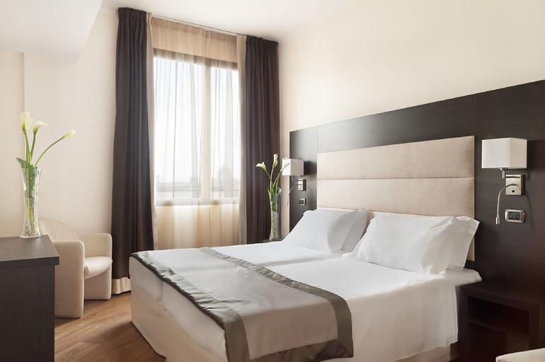 Bedroom 3, FH55 Grand Hotel Mediterraneo, Florence