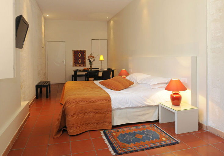 Bedroom 3, Hotel Le Cloitre St Louis, Vaucluse