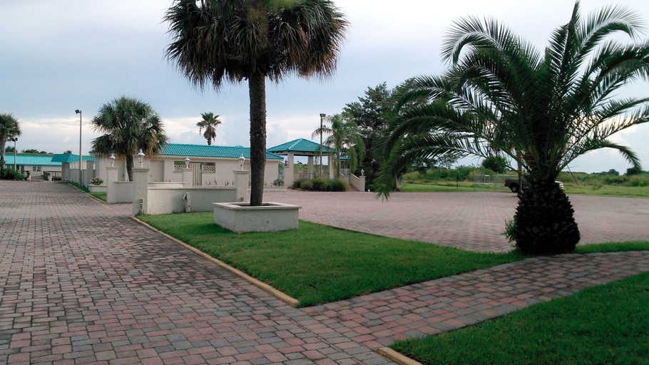 Others 5, Lakeshore Resort and Marina, Okeechobee