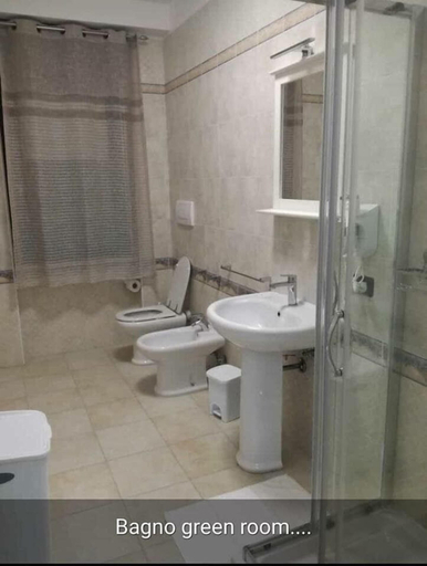 Bathroom 4, Bed & Breakfast Corso Roma, Foggia