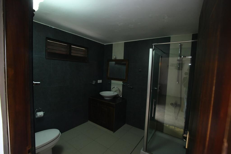 Bathroom 5, Feelin' Good Resort, Ella
