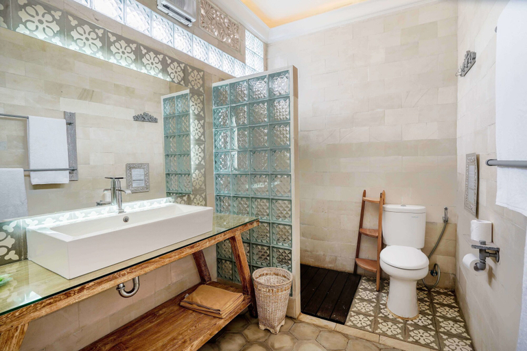 Bathroom 4, Casa Asia, Badung