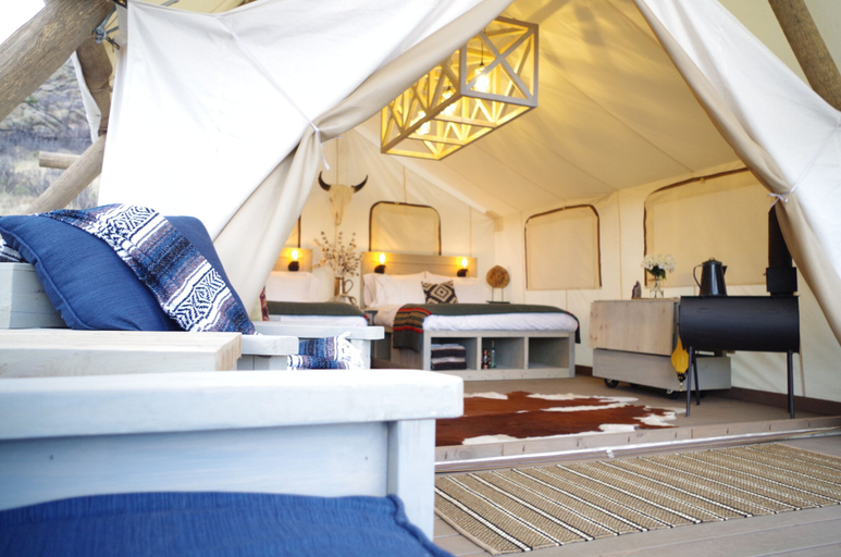 Bedroom 3, Black Tree Resort, Park