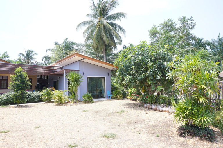 Others 4, Kedsila Hometel, Pathiu