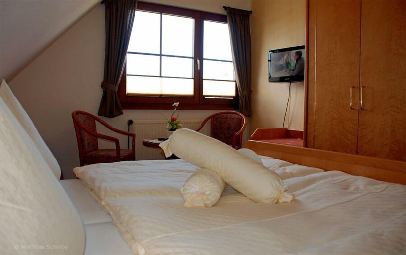 Bedroom 3, Hotel und Restaurant Birkenhof, Vorpommern-Rügen