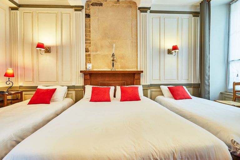 Bedroom 3, Hôtel Saint Etienne, Calvados