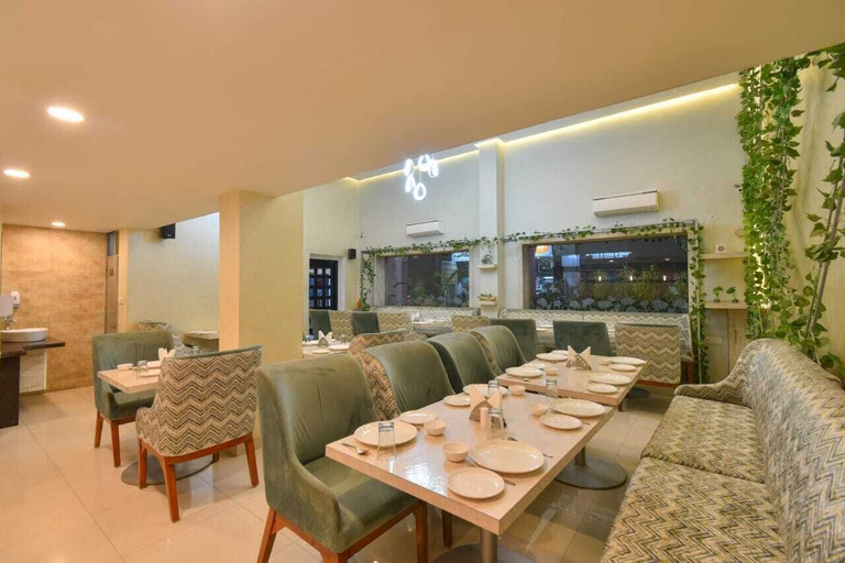 Food & Drinks 5, Hotel Jaisingh Palace, Jaipur