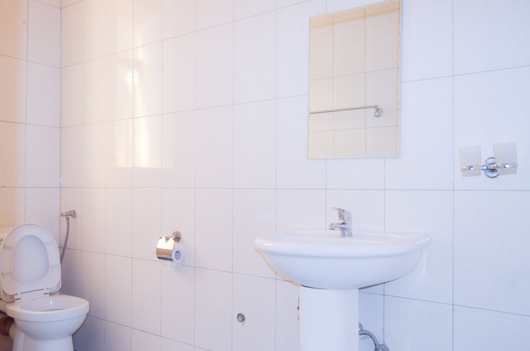 Bathroom 3, Hotel Eleanorah, Jinja