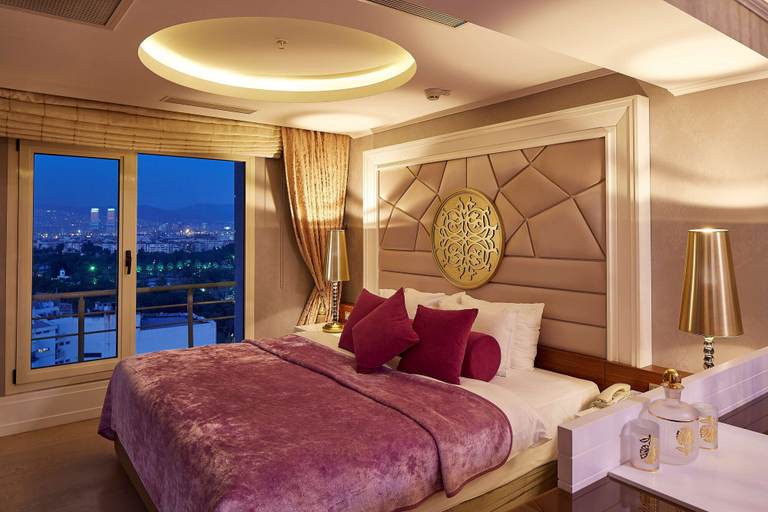 Bedroom 3, Doubletree By Hilton Hotel Izmir - Alsancak, Konak