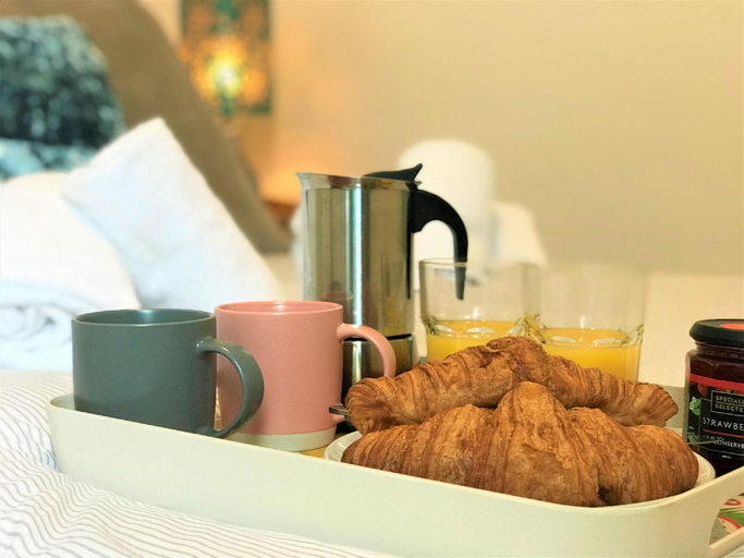 Food & Drinks 5, Restful 1-Bedroom flat in St Helens, Saint Helens